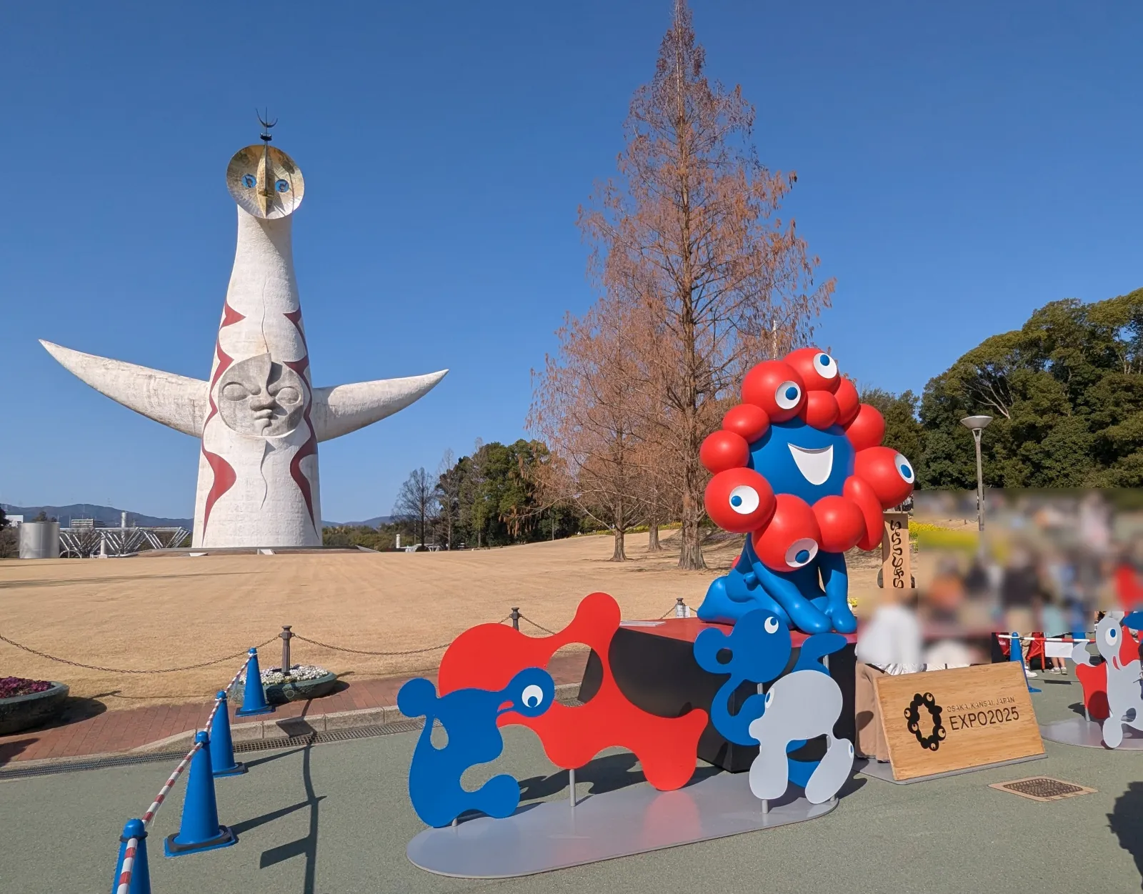 ミャクミャクモニュメント「いらっしゃい」